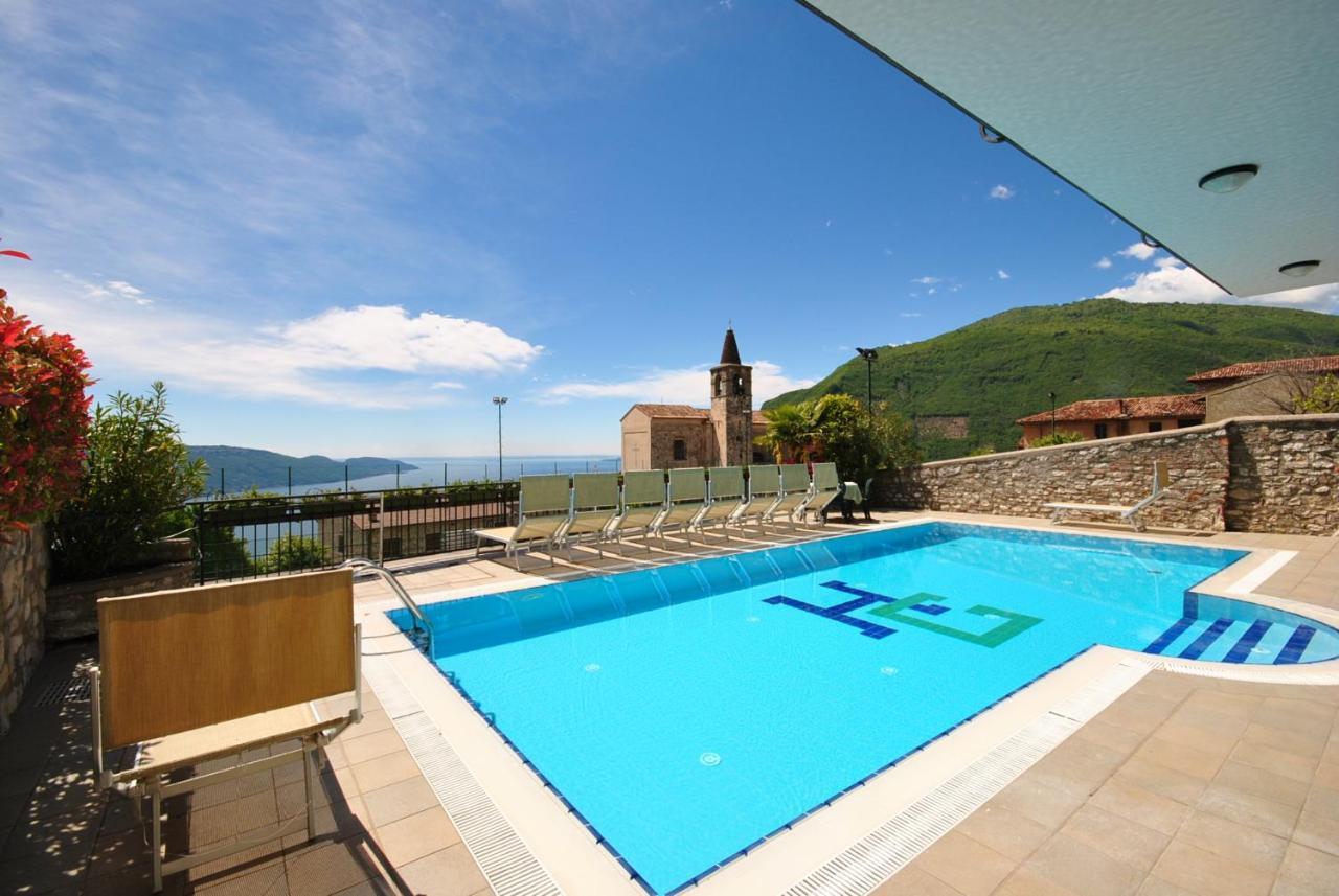 Appartamenti San Pietro - Hotel Gallo 提尼亚类 外观 照片